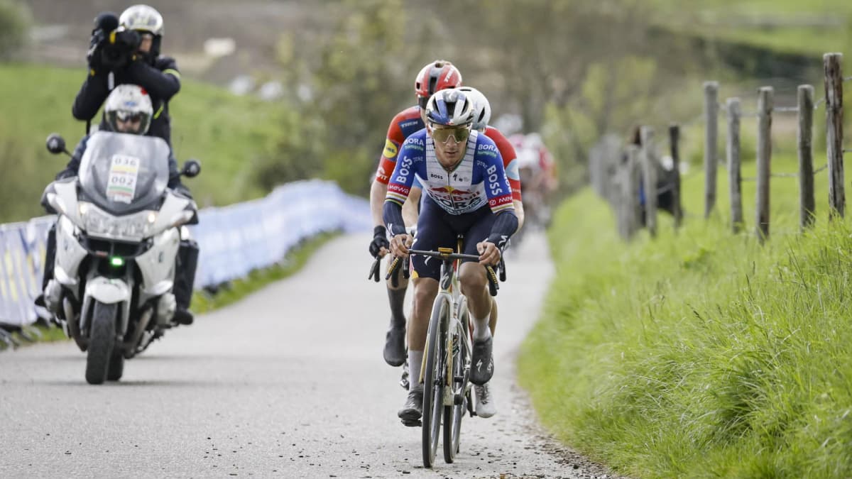 Evenepoel presenta su candidatura para Lieja: victoria en Amstel y mensaje a Pogacar y Seixas