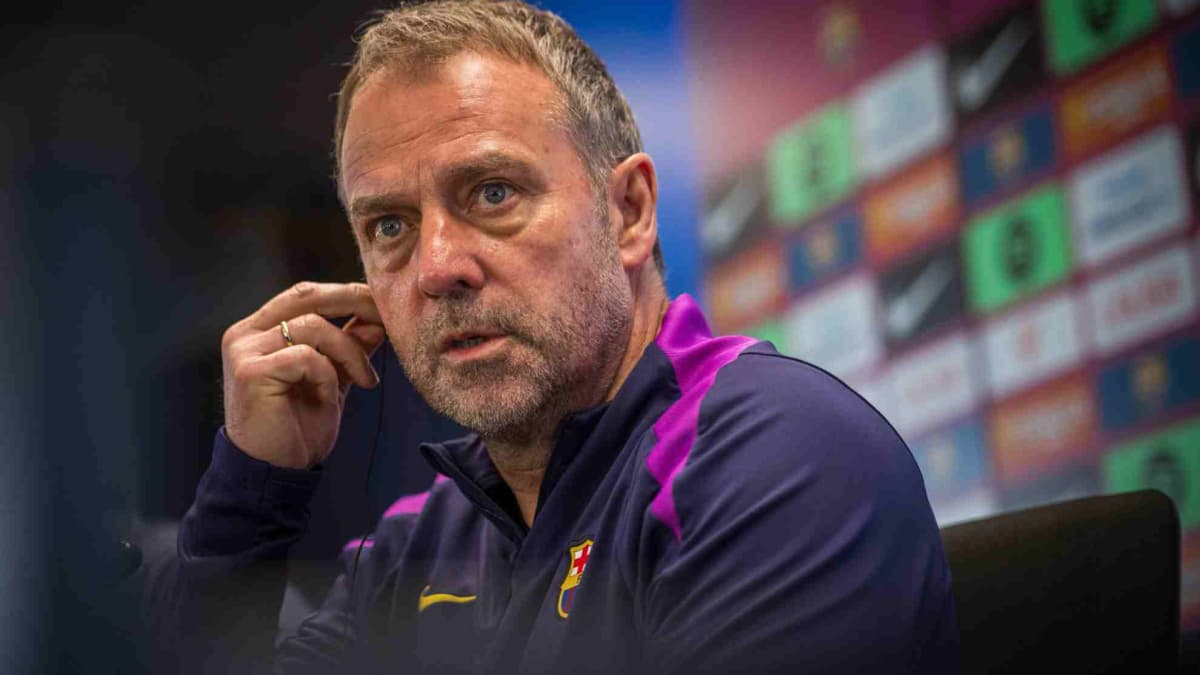 Flick: "Renovaré, quiero ganar la Champions con el Barça y estar cuando esté acabado el Camp Nou"