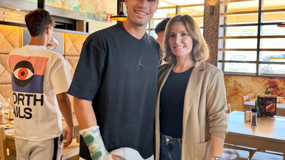 Impactante imagen de la muñeca de Alcaraz