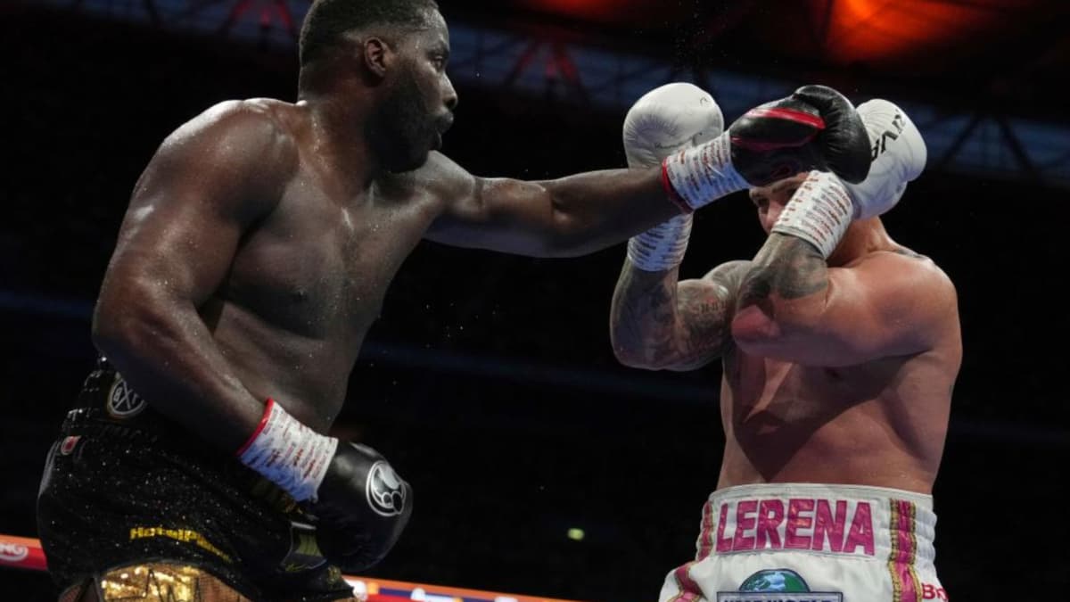 El púgil británico Okolie da positivo en el control antidopaje antes del combate contra Yoka