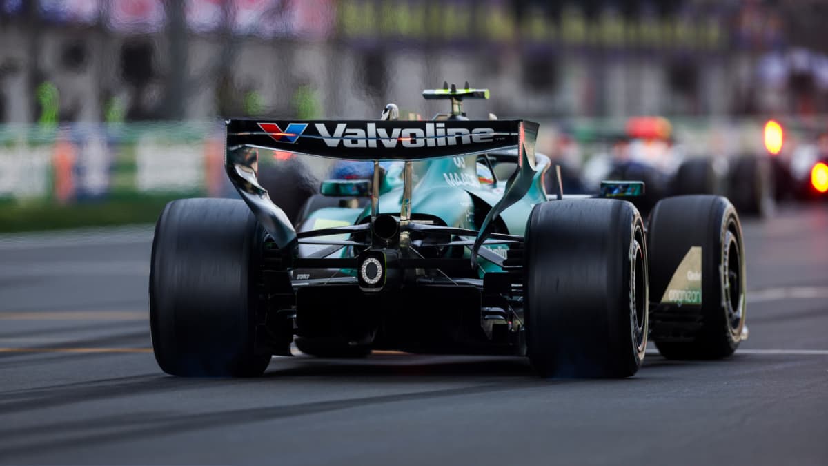 El tiempo es otro enemigo de Aston Martin, Honda... y Alonso