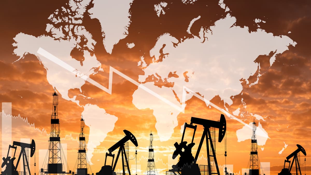 La amenaza invisible que puede disparar la gasolina: limpiar Ormuz llevará meses