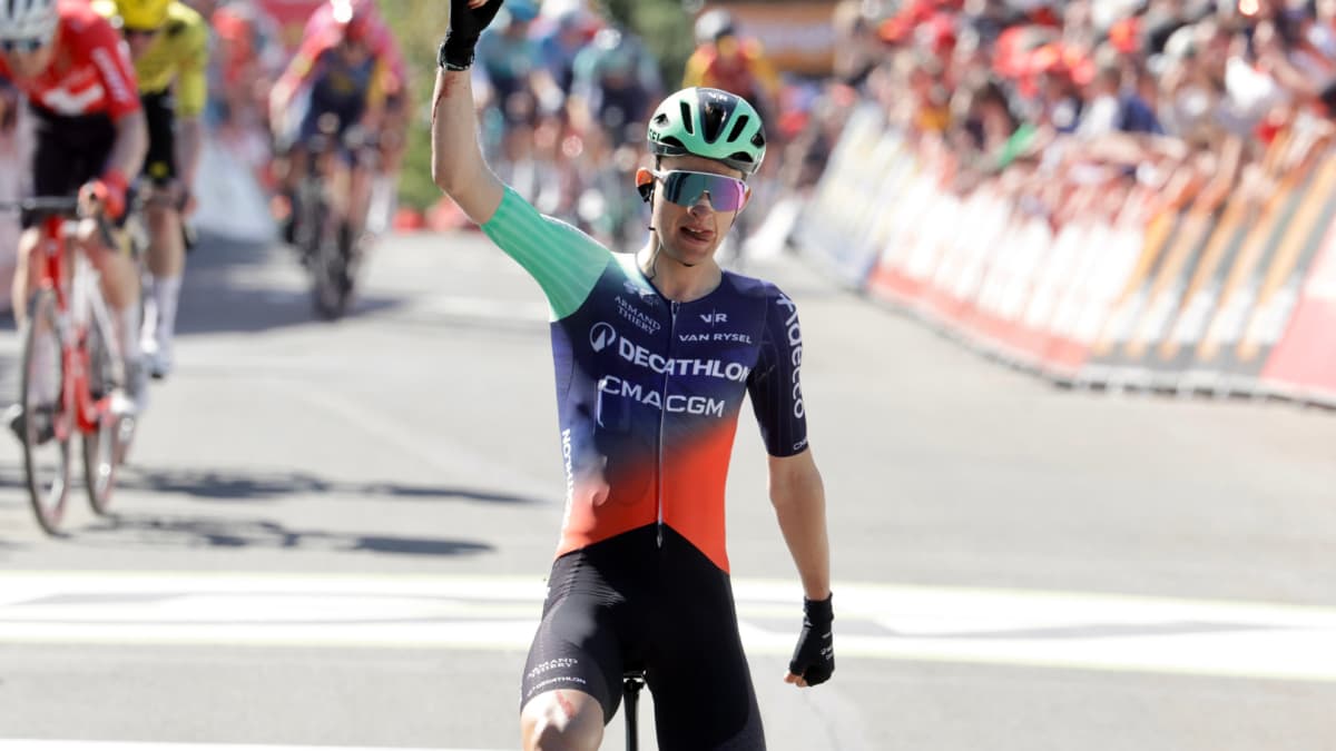 Seixas: "Estoy deseando compararme con los mejores ciclistas del mundo"