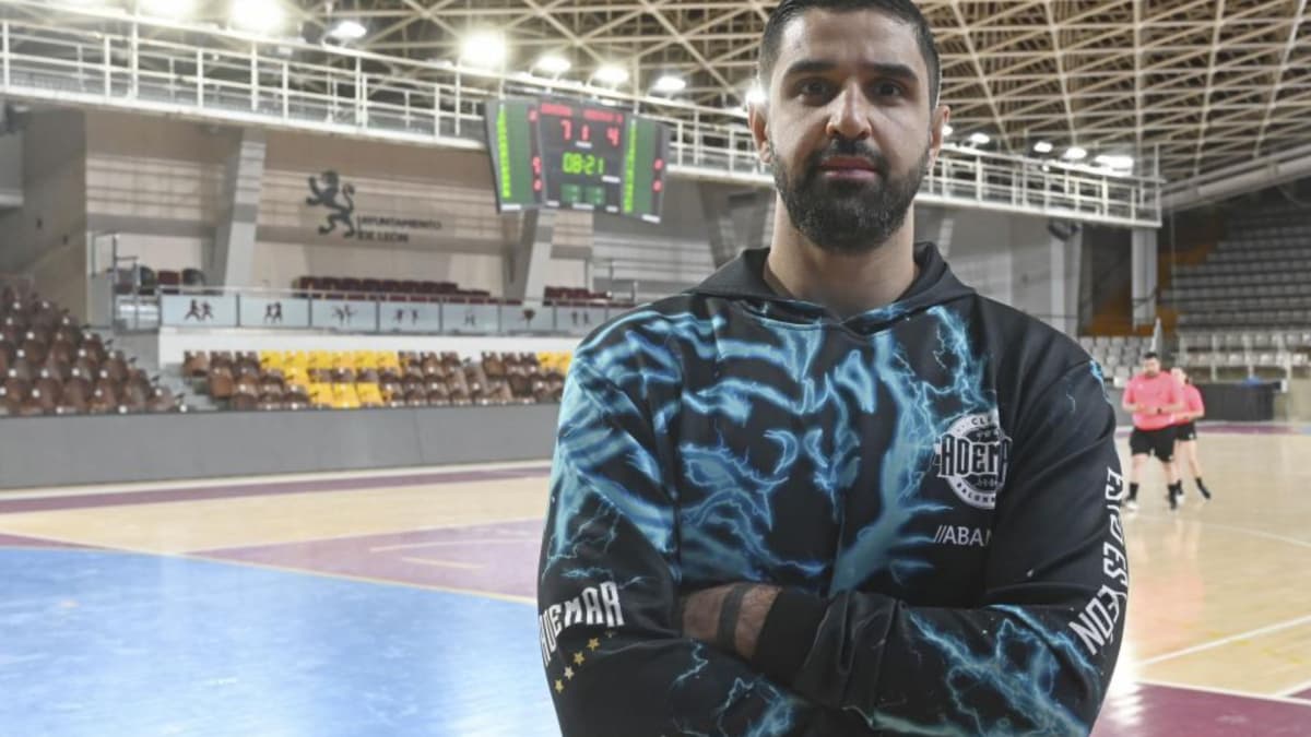 El portero iraní de Ademar: "Solo cuando termine esta guerra, respiraré tranquilo"