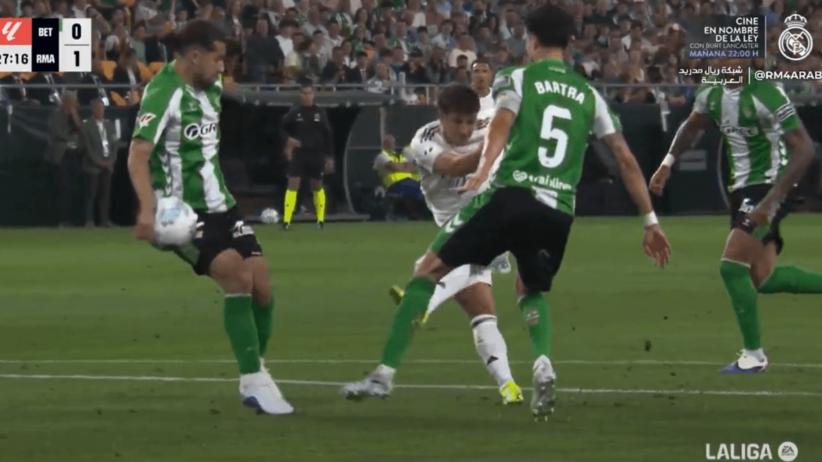 Durísima crítica en Real Madrid TV: "La mano metida en la cartera"