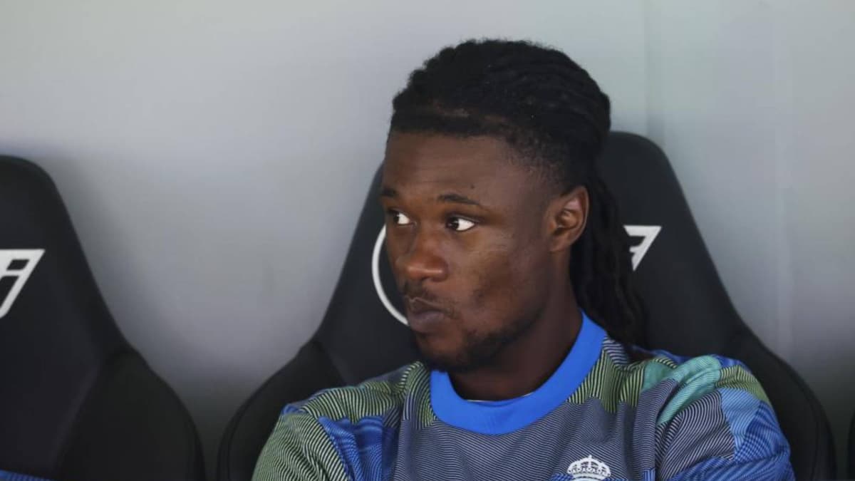 Camavinga no levanta cabeza