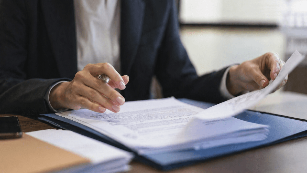 El truco que usan las empresas para despedir gratis: "Te están cocinando el despido a fuego lento"