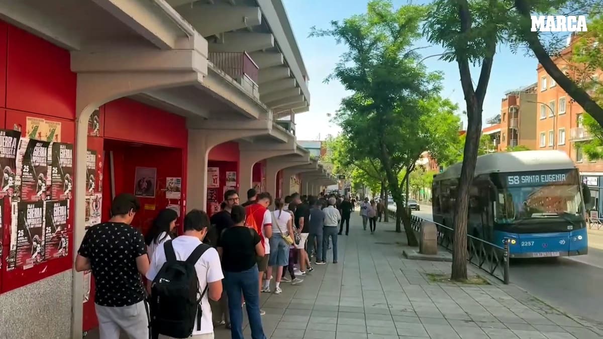 Locura histórica en Vallecas: "El Rayo me ha salvado, es mi vida y es mi muerte"