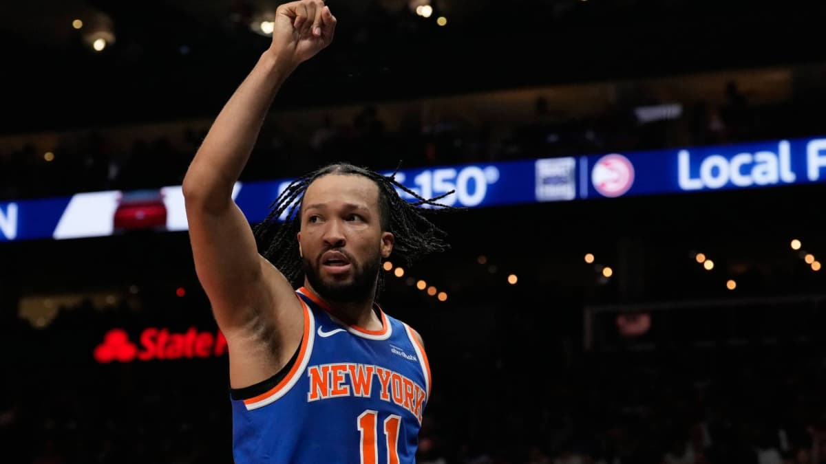 Los Knicks aplastan a los Hawks y se ponen 3-2: 39 puntos de Brunson y "¡Olé, Jose!" en el Madison