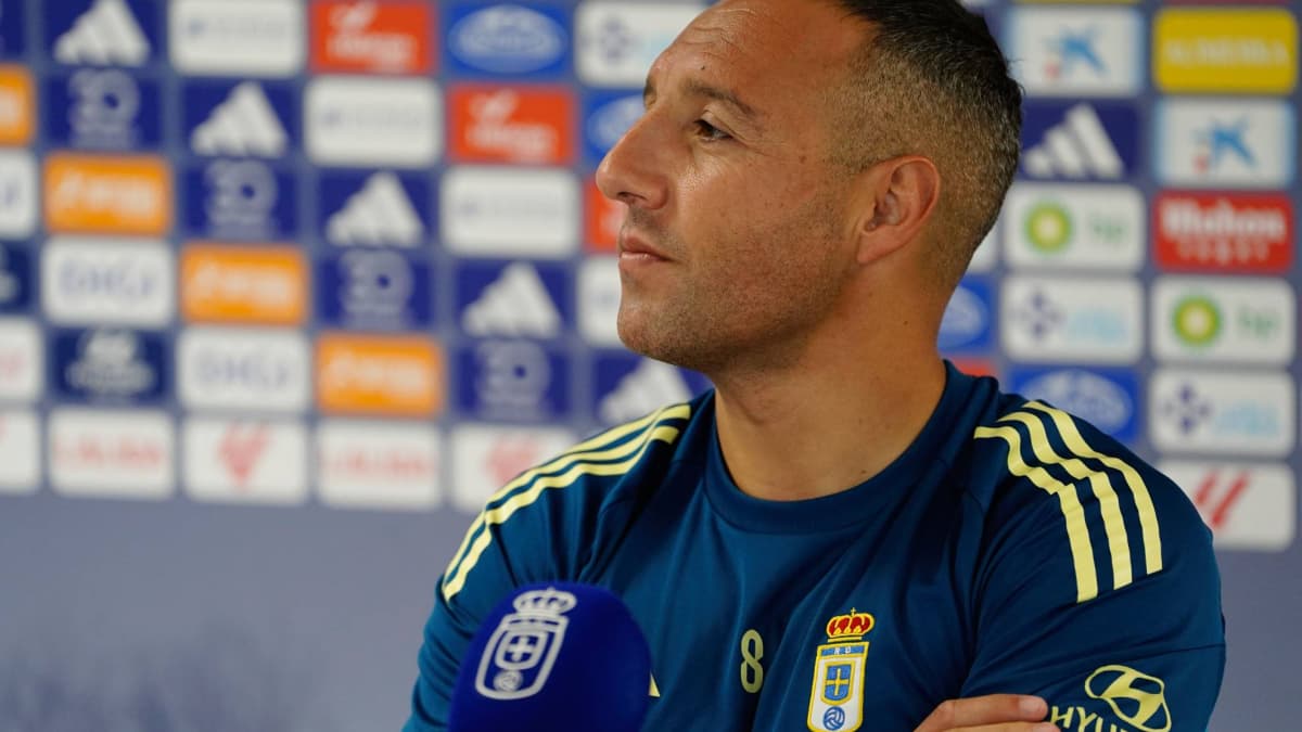 Cazorla deja caer su adiĂłs