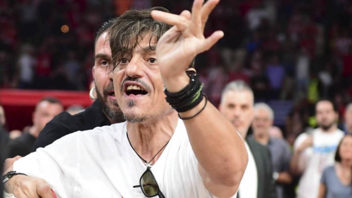 Mano dura contra el 'macarra' dueño del Panathinaikos por su lamentable comportamiento