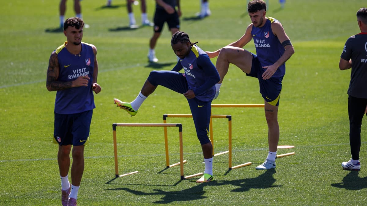 El Atlético viaja a Valencia con lo puesto: nueve canteranos en la lista