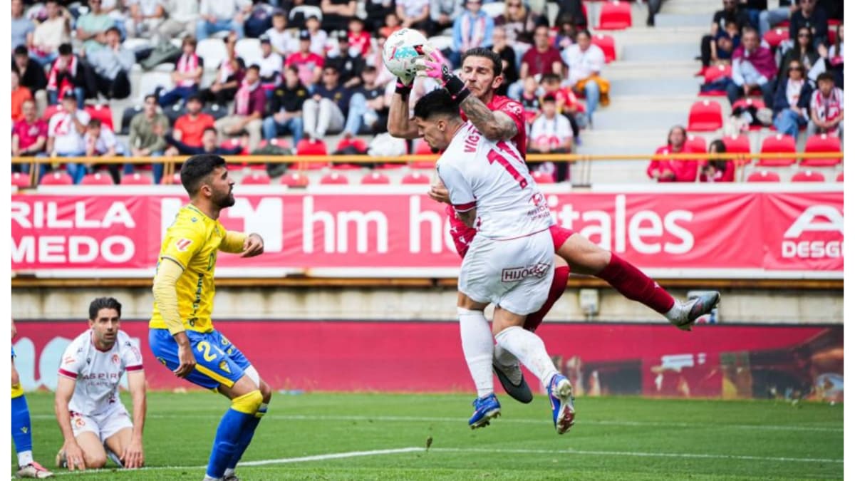 La Cultu se aferra a la categoría ante un Cádiz que se complica la salvación
