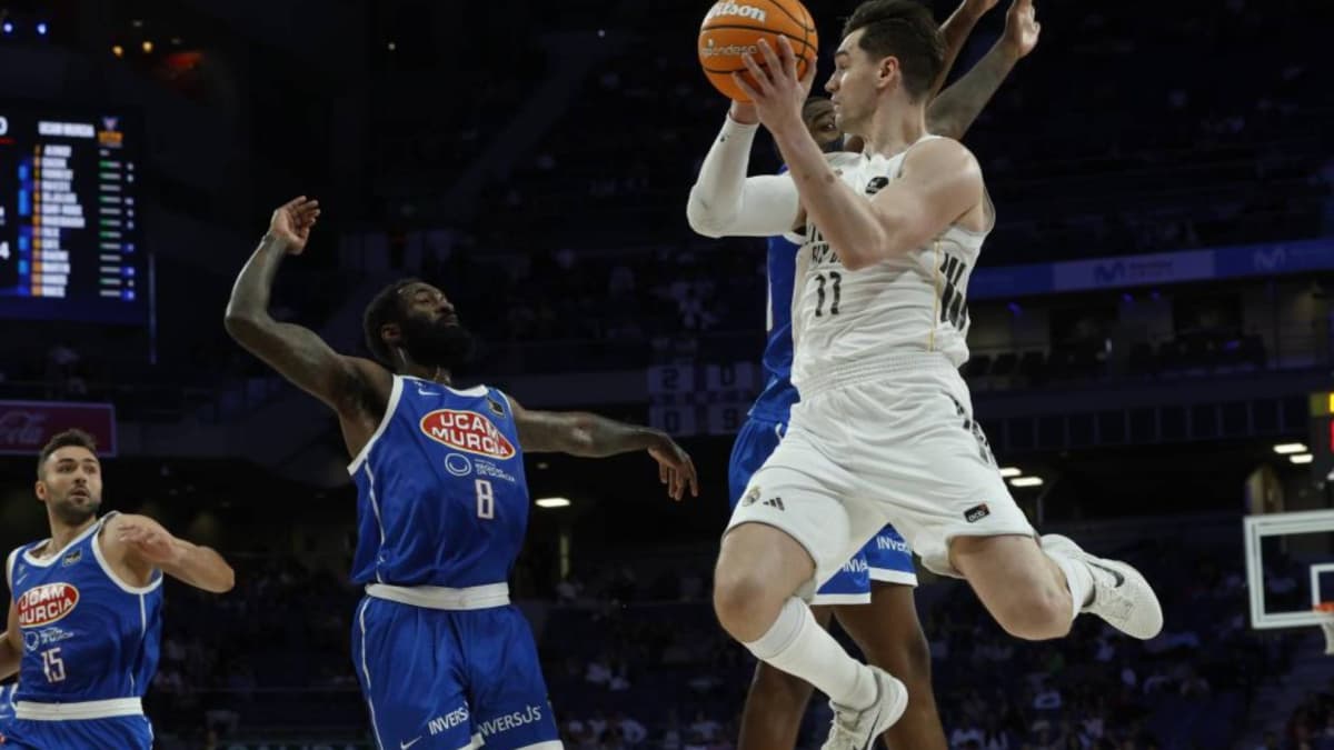Hezonja hace una obra de arte en un partido para la historia
