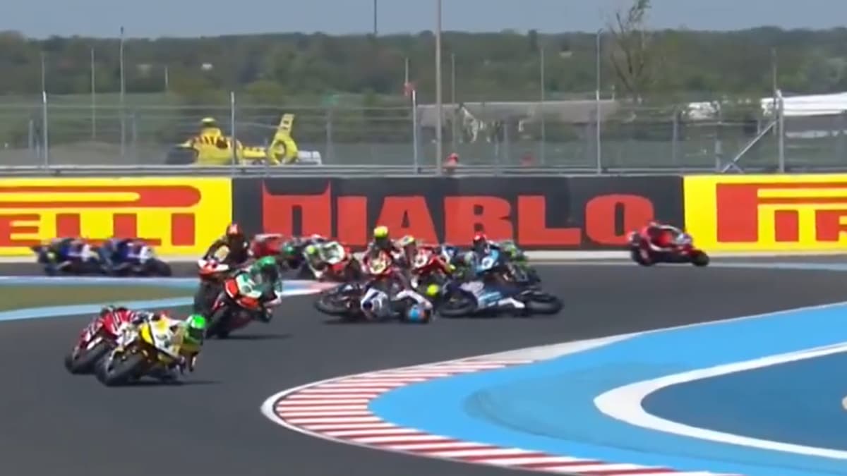 Una caída feísima de Oliveira empaña otra exhibición de Bulega