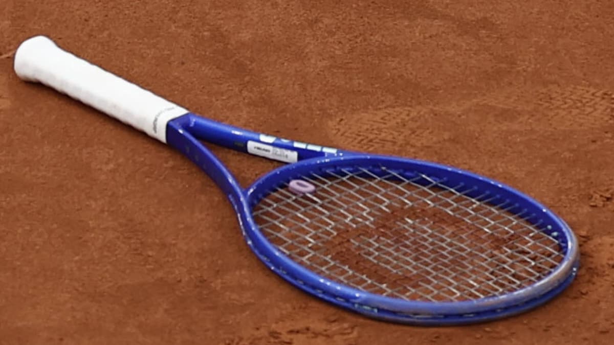 Toni Nadal reabre el debate para cambiar el tenis: "Hay que jugar con una raqueta mås pequeña"