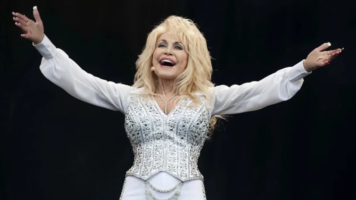 Dolly Parton y sus problemas renales: "Mi sistema digestivo se desajustó completamente"