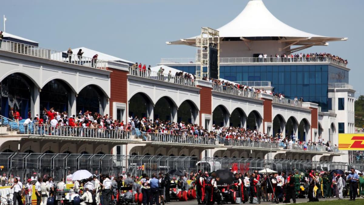 Lío monumental para reorganizar el Mundial de F1 y las carreras aplazadas