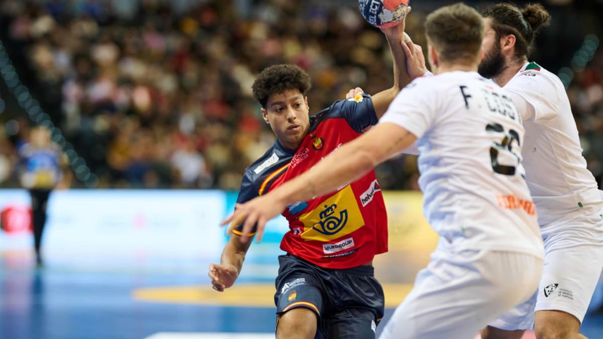 El Barça confirma el fichaje de Marcos Fis para el verano de 2027