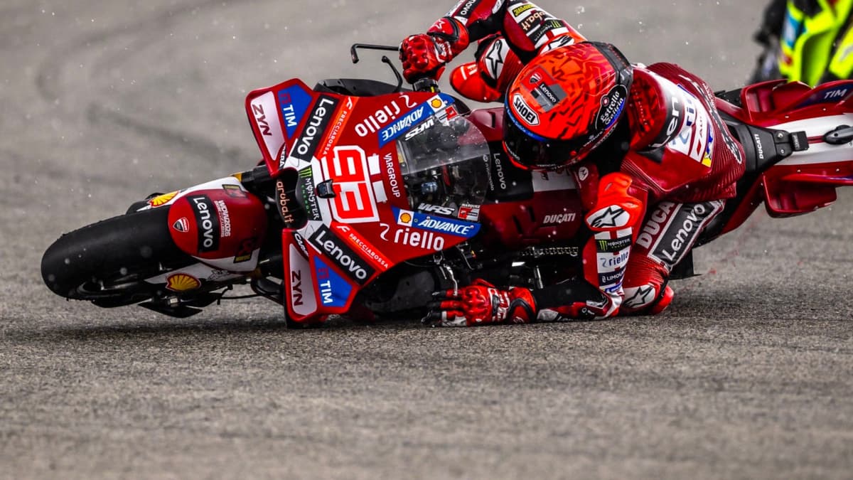 Llega la 'Ley Márquez' para aclarar la entrada al 'pit lane'