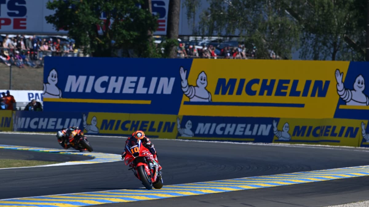 Marini manda y Marc Márquez, atrás en un inicio desconcertante en Le Mans