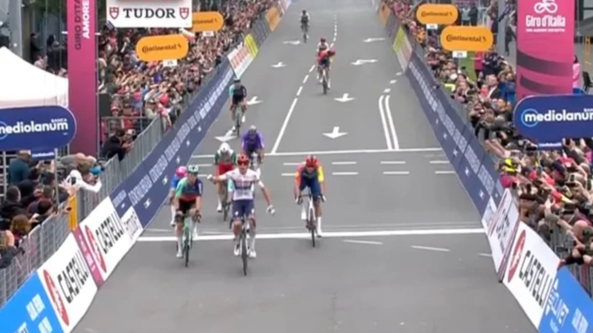 Magnier emerge entre el caos: peligrosa caída masiva en el estreno del Giro en Bulgaria