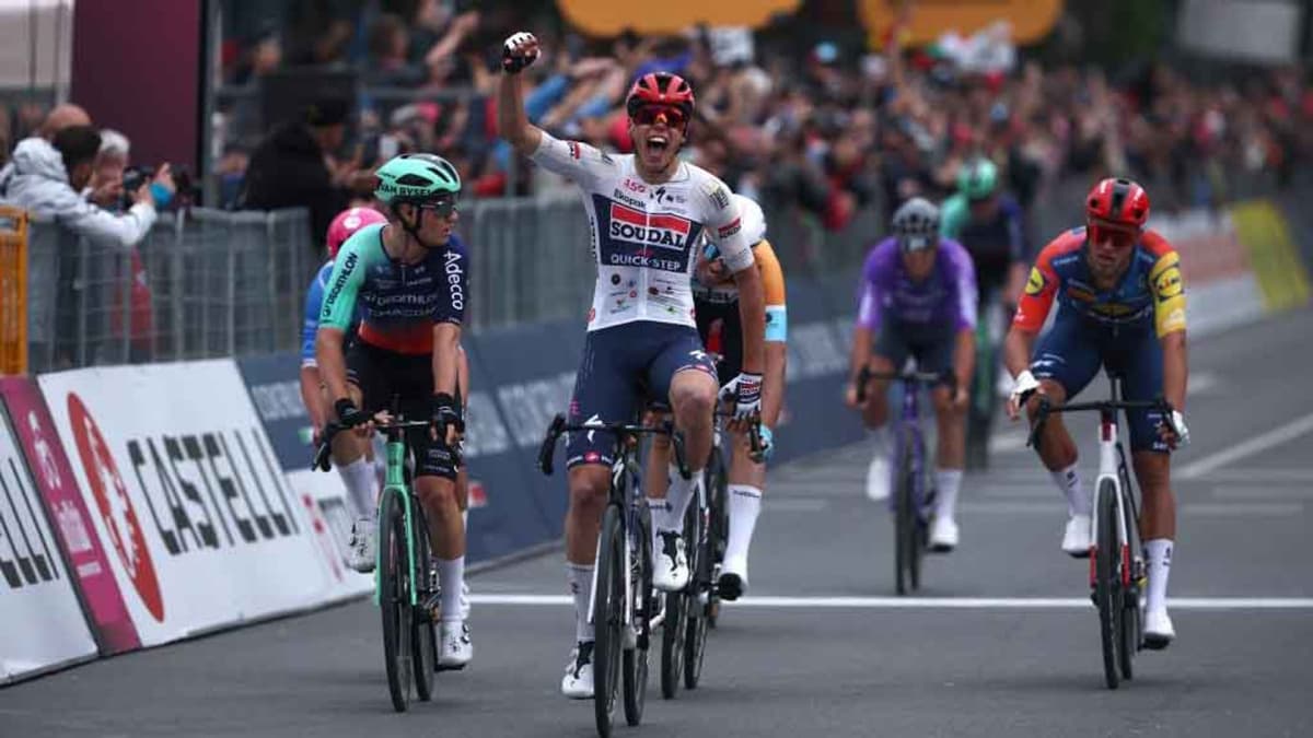 La tremenda caída del Giro ya se cobra sus primeras víctimas: abandona Moschetti