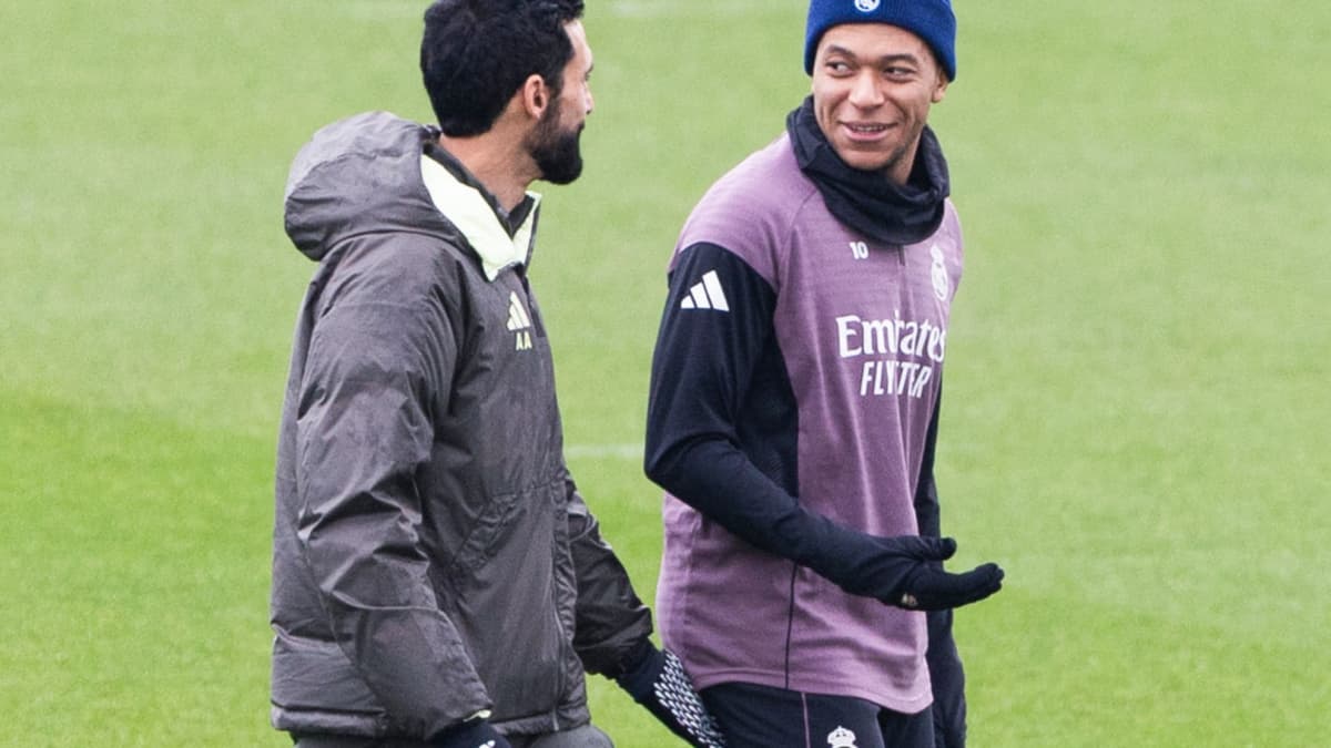 Mbappé, protegido por Arbeloa: "Es poner las cosas fuera de lugar y de contexto"