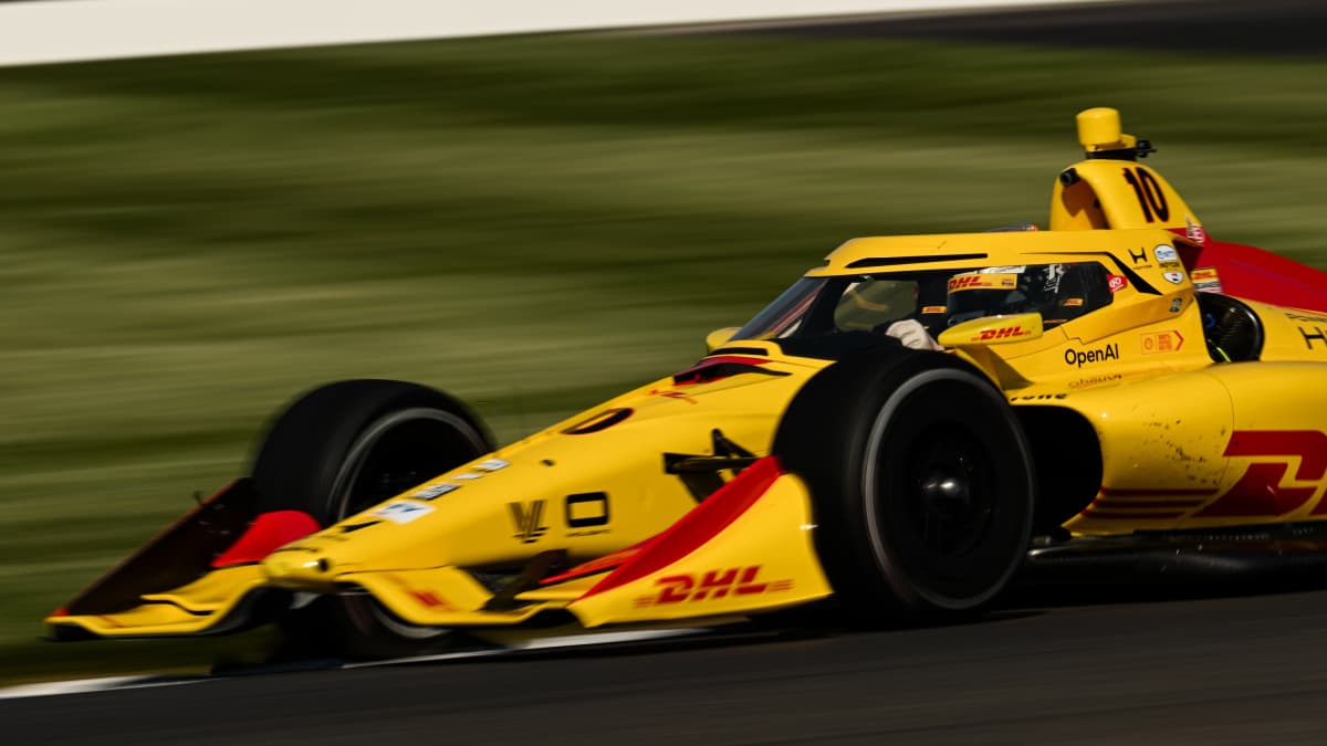 Álex Palou no deja ni las migas y se lleva una estruendosa pole en el Indy GP