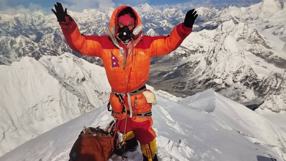 Muere un pionero nepalĂ en el Everest