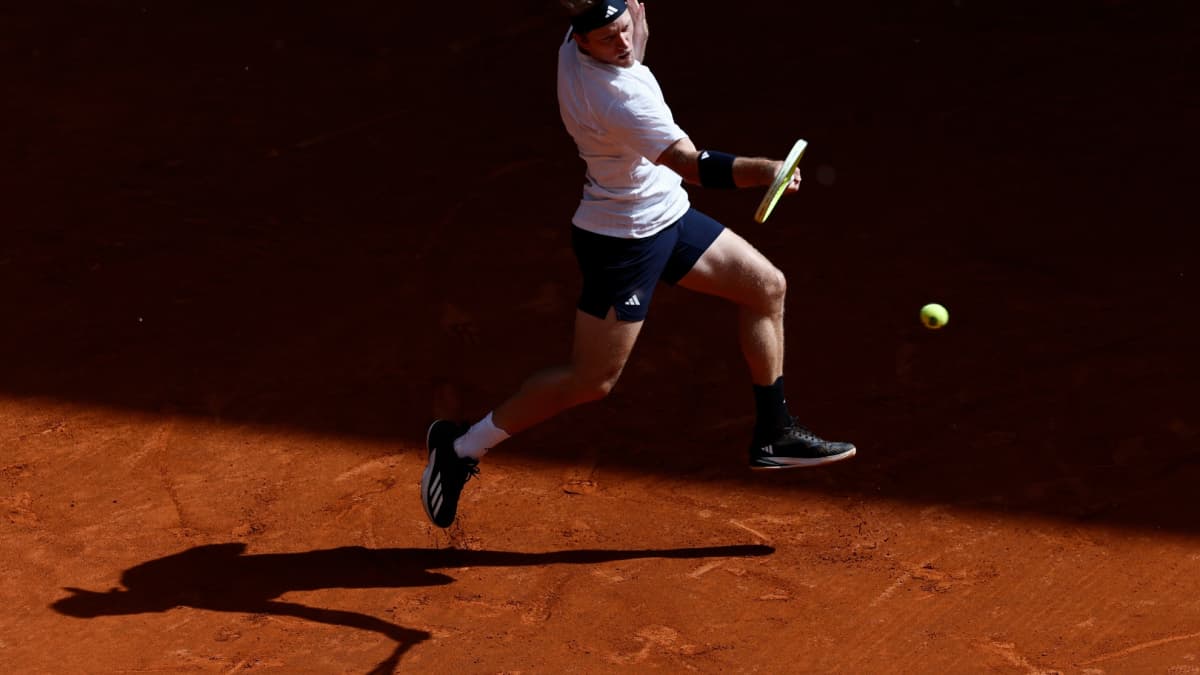 Rublev renace en Roma a costa de Davidovich, su víctima favorita