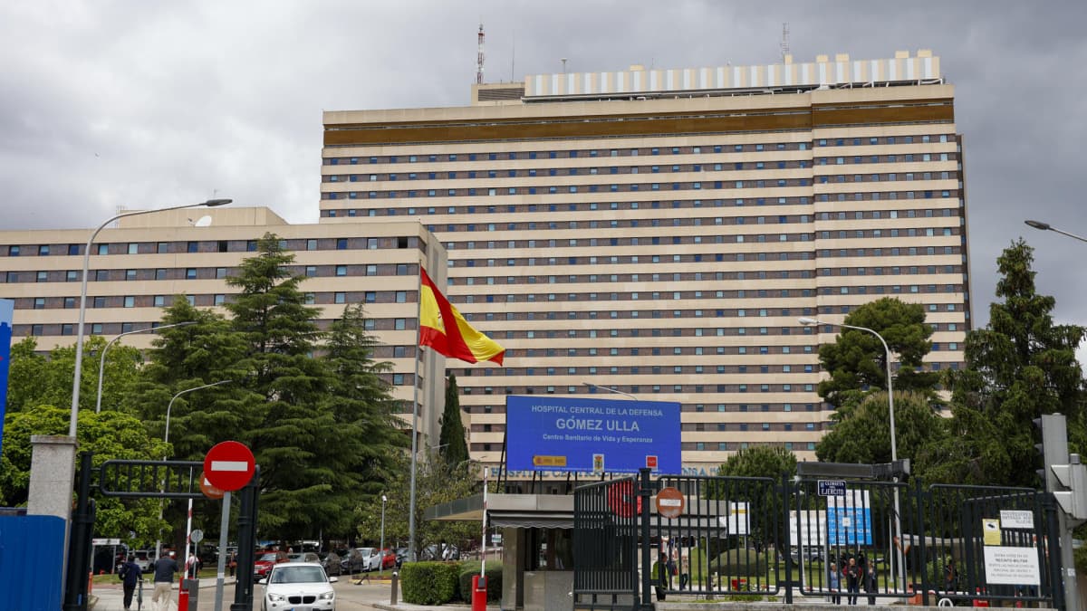 El español ingresado por hantavirus en el Gómez Ulla de Madrid presenta síntomas