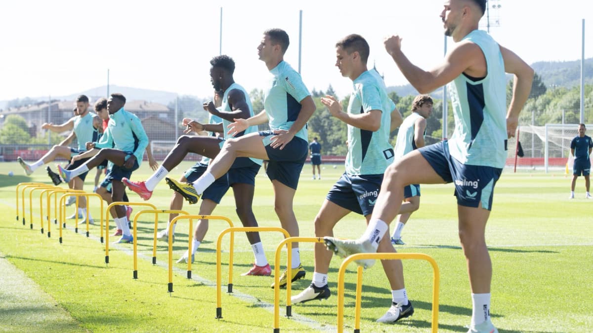 Terzic está acostumbrado a manejarse con más de 30 jugadores