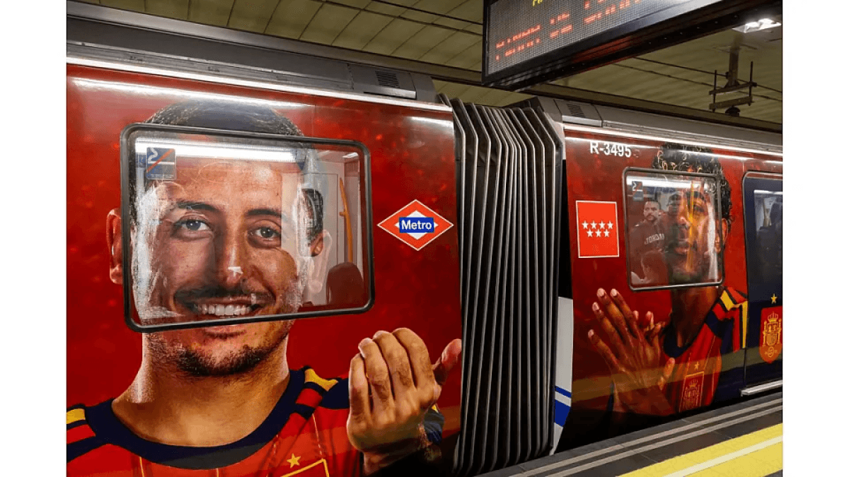 España estrena el 'vagón mundialista' en el Metro de Madrid