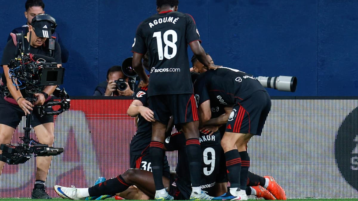 El Sevilla se aferra a Primera... ¡y mira a Europa!