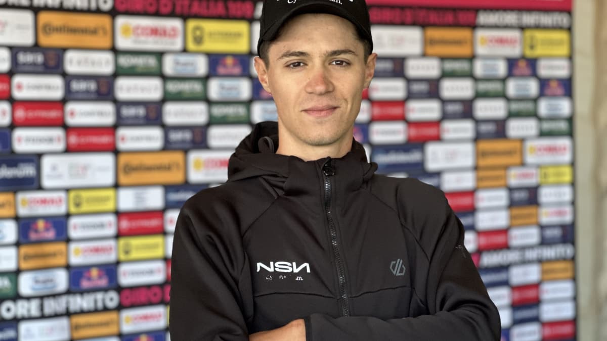 Pinarello, la revolución que llega del NSN: "En este Giro espero conocer a Iniesta"