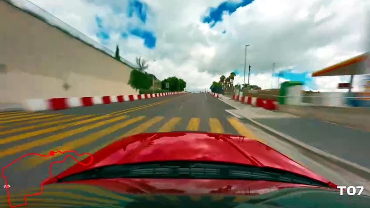 Carlos Sainz completa la primera vuelta en un Madring ya asfaltado y real: "Me ha impresionado"