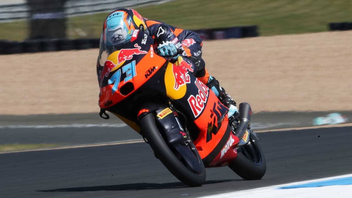 Perrone, pole en 'casa' en Moto3