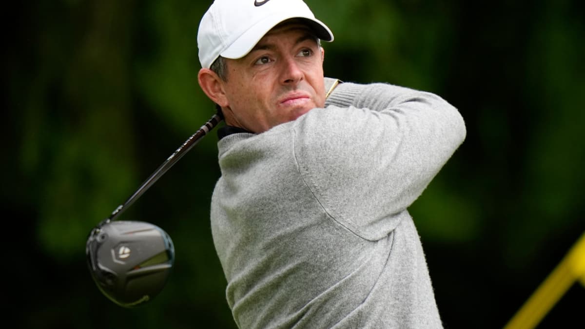 McIlroy se olvida de las banderas escondidas y ya es candidato al doblete