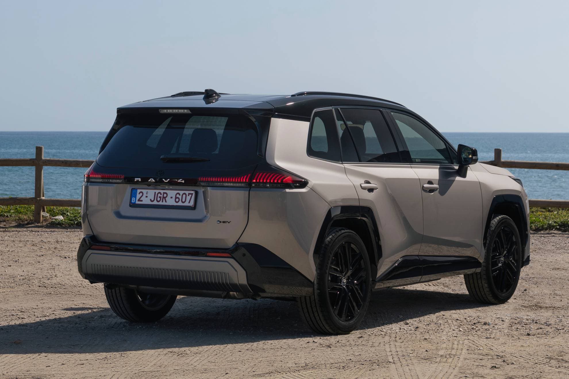 La versión enchufable se puede acoger al Programa Auto+.