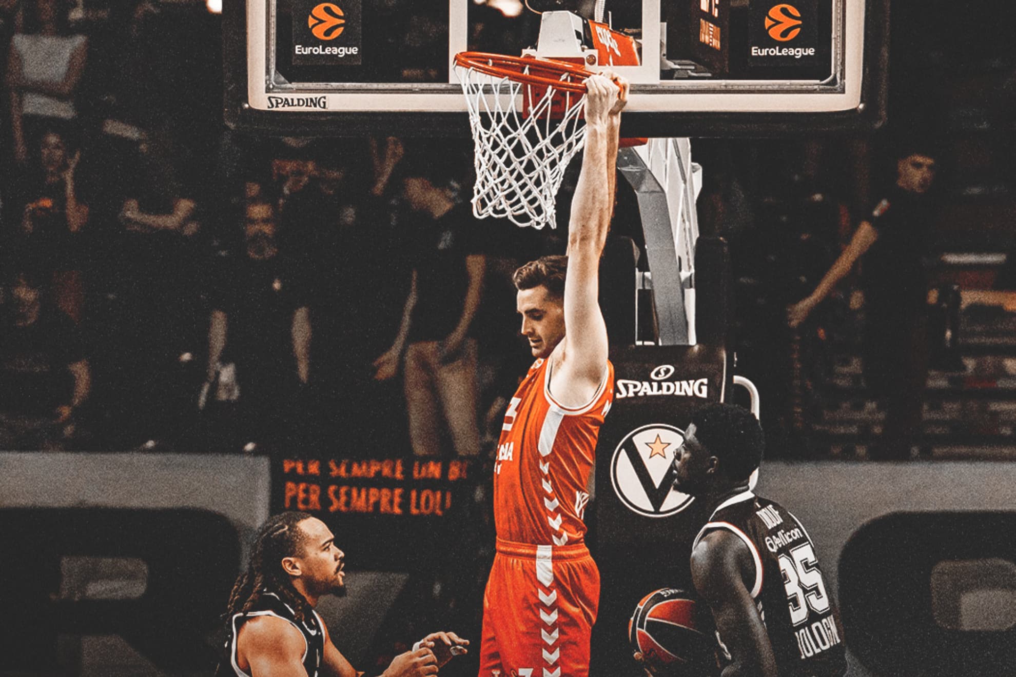 Reuvers hace un mate.