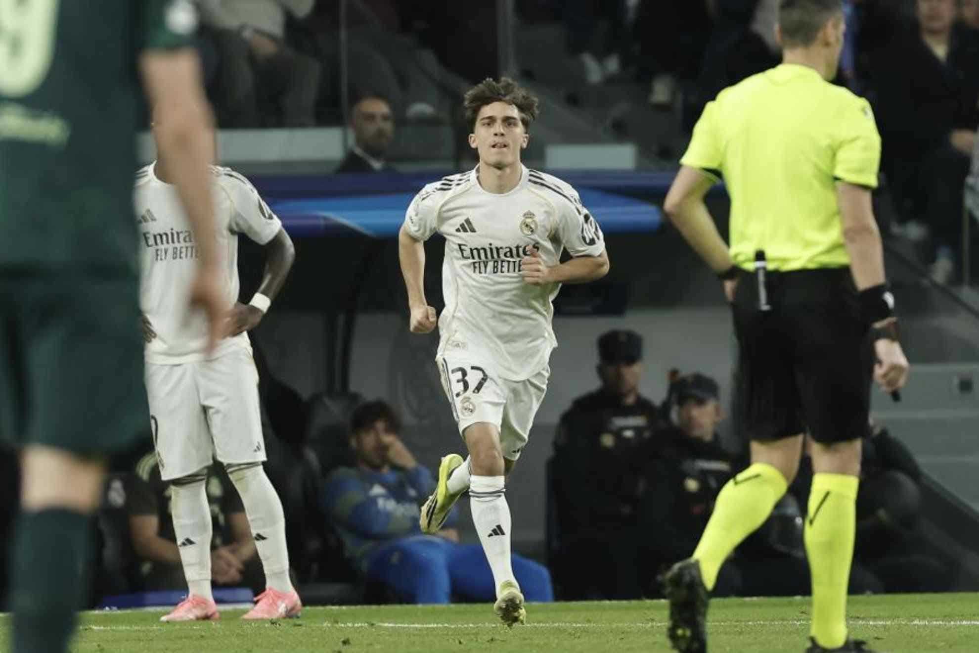 Manuel Ángel, ante el City.