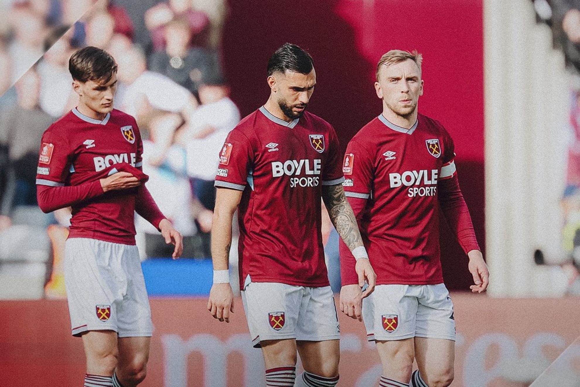 Los jugadores del West Ham se lamentan.