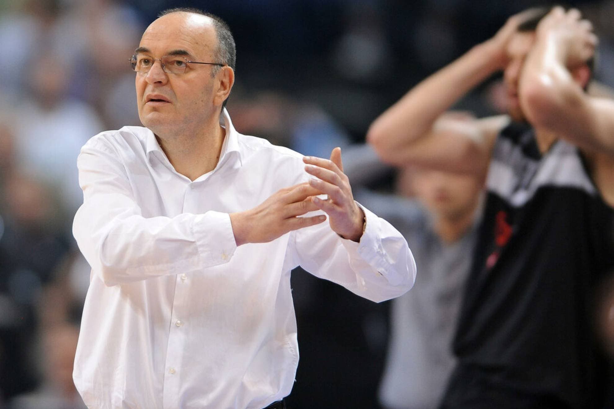 Dusko Vujosevic, durante un partido en su carrera como entrenador.