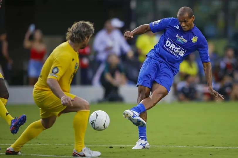 Rivaldo — 8 Goals