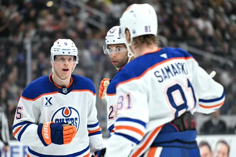 6. Edmonton Oilers - 5 Stanley Cups (27 playoff appearances)