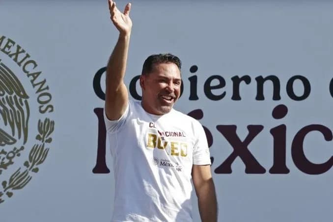 Oscar De La Hoya told U.S. senators this week that a bill the House passed would empower Zuffa Boxing, co-founded by Saudi Arabian official Turki Alalshikh and UFC CEO Dana White, to exploit fighters like they were before a 2000 law. File Photo by Mario Guzman/EPA