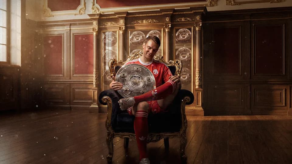 Who are Bayernâs most decorated players in the Bundesliga?