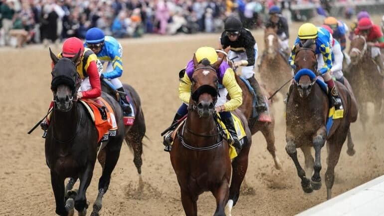 kentucky-derby-horse-racing