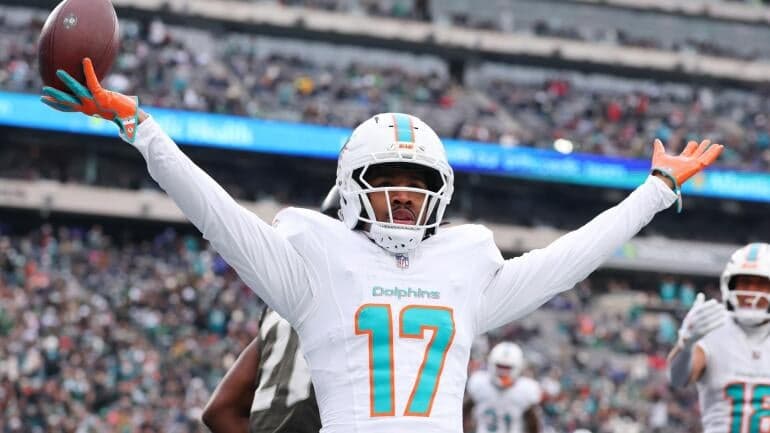 jaylen-waddle-miami-dolphins-imagn-images.jpg